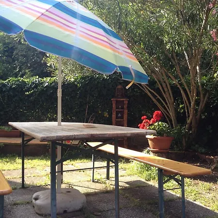 לינה וארוחת בוקר Flo Villaggio del Pescatore